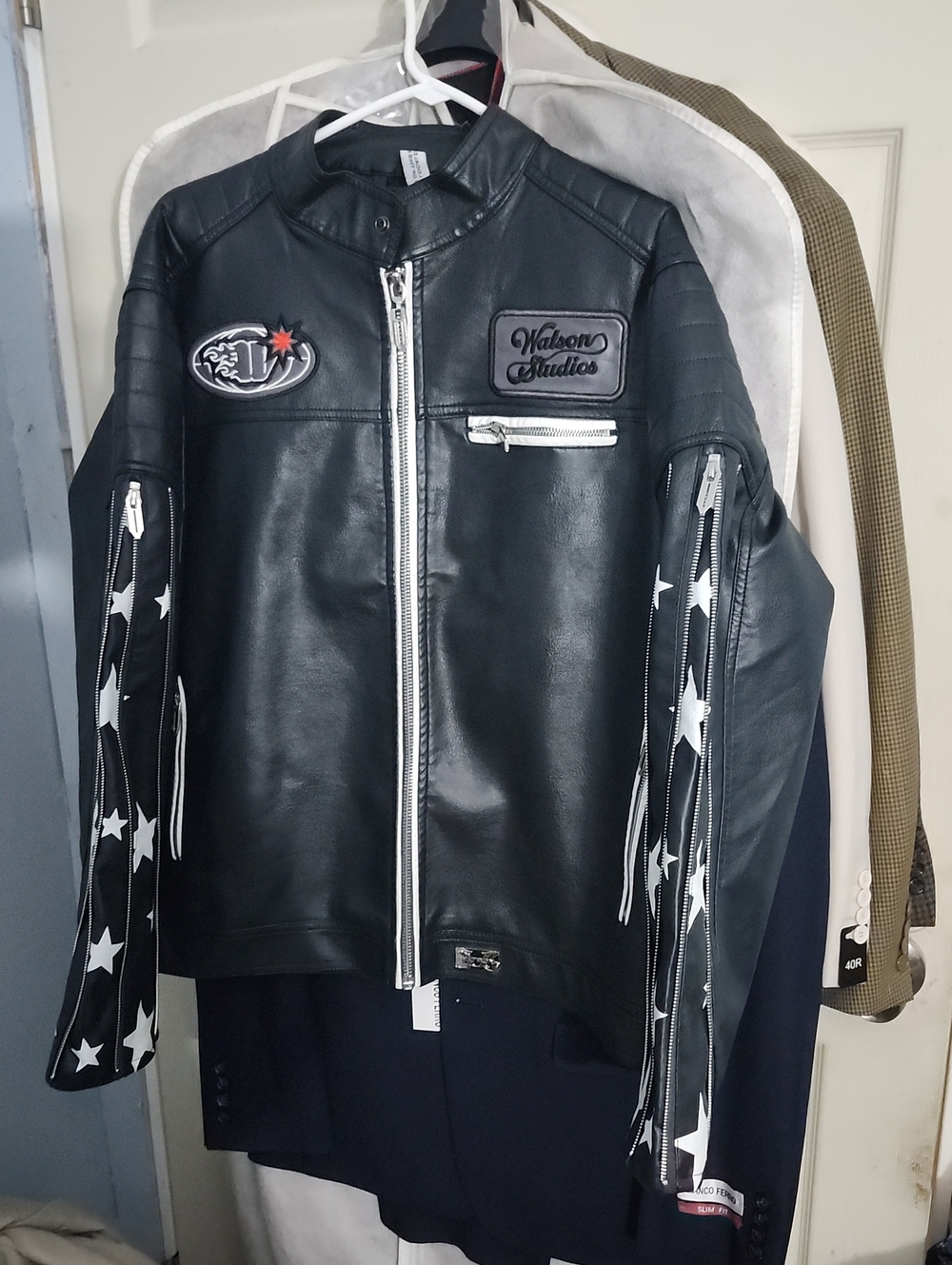 Men’s Black Star-Trim Leather Bomber Jacket